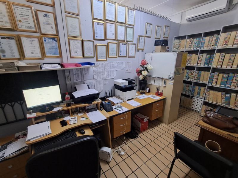 Commercial property for sale in Klerksdorp. - Photo 8