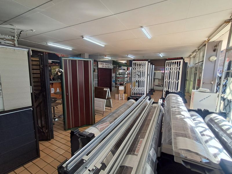 Commercial property for sale in Klerksdorp. - Photo 7