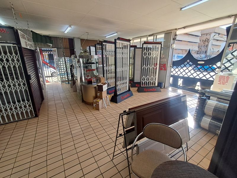 Commercial property for sale in Klerksdorp. - Photo 6