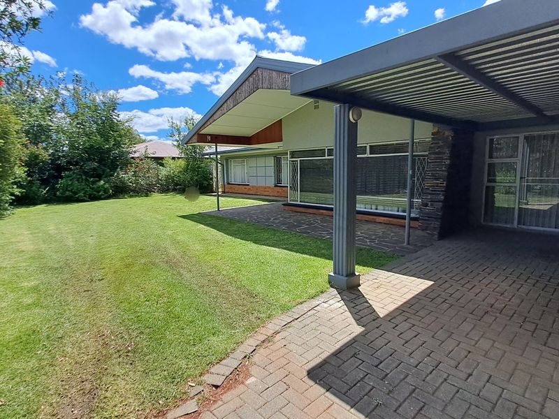 13-Bedroom Rental Investment in popular Universitas - Photo 2