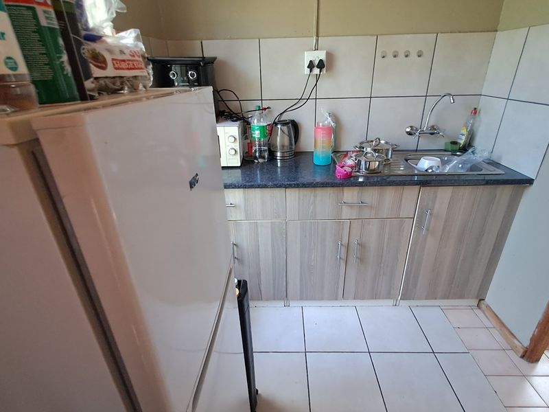 13-Bedroom Rental Investment in popular Universitas - Photo 7