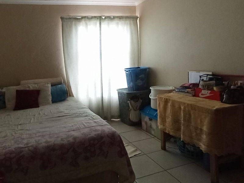 3 Bedroom Full Title House for Sale in Kosmosdal Security Estate - Photo 9