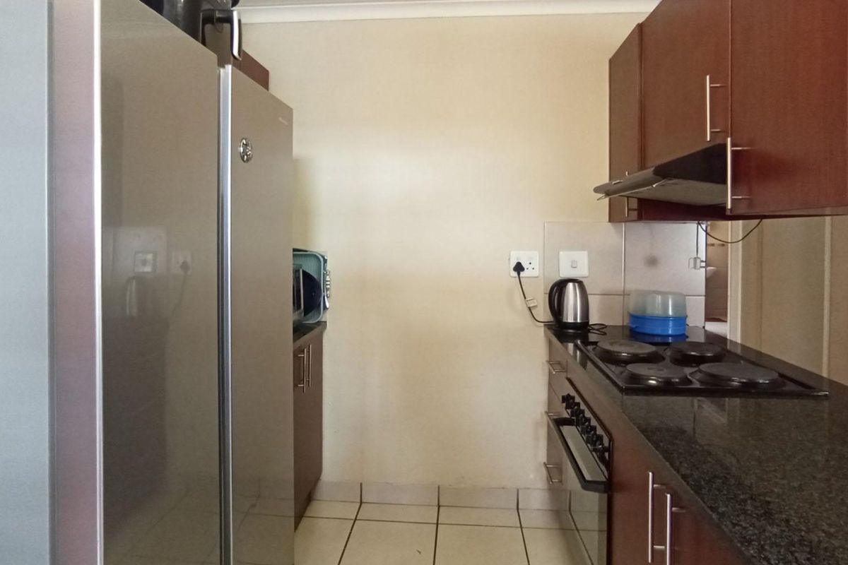 3 Bedroom Full Title House for Sale in Kosmosdal Security Estate - Photo 3