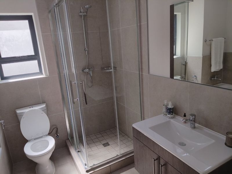 2 x Bedrooms, 2 Bathrooms apartment  - Photo 7