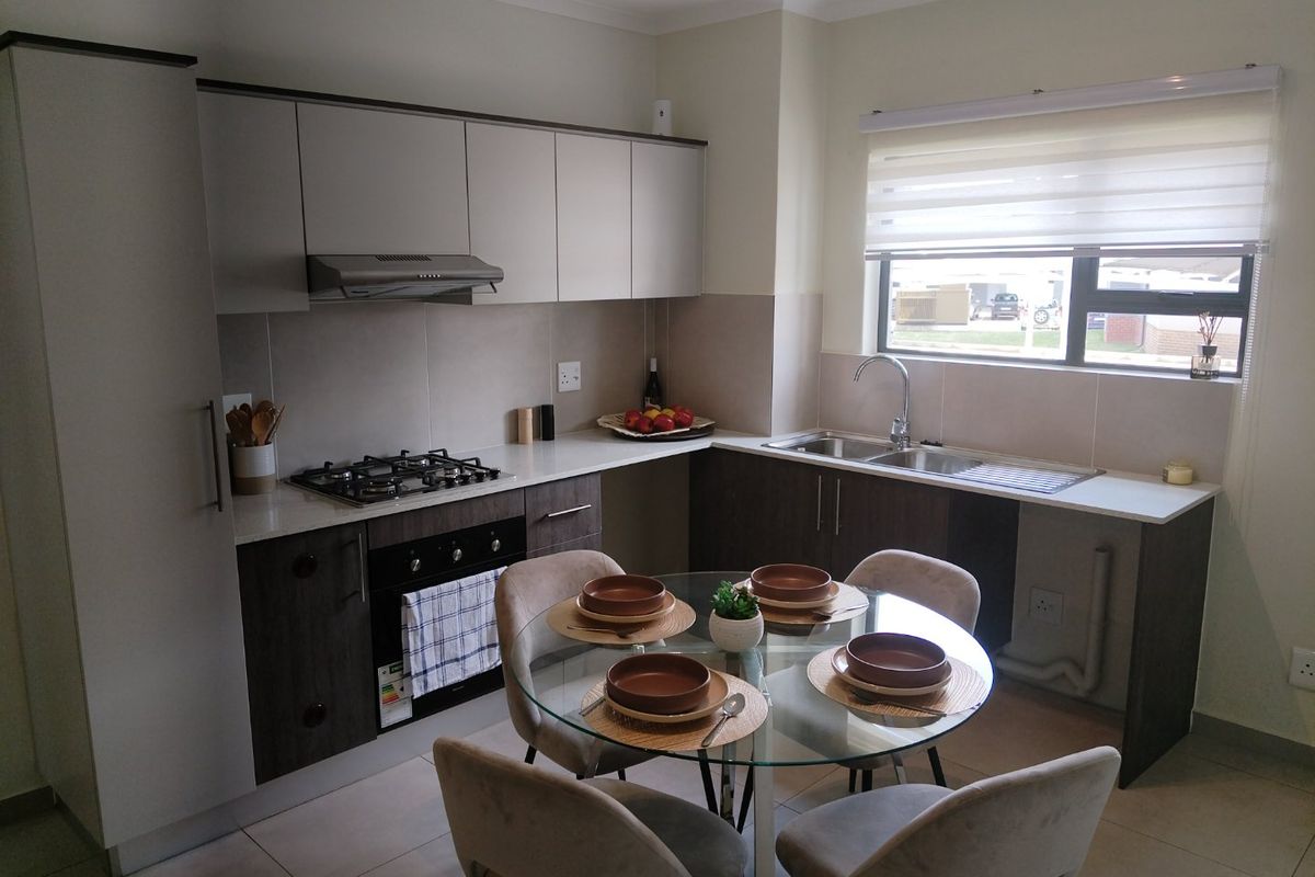 2 x Bedrooms, 2 Bathrooms apartment  - Photo 2