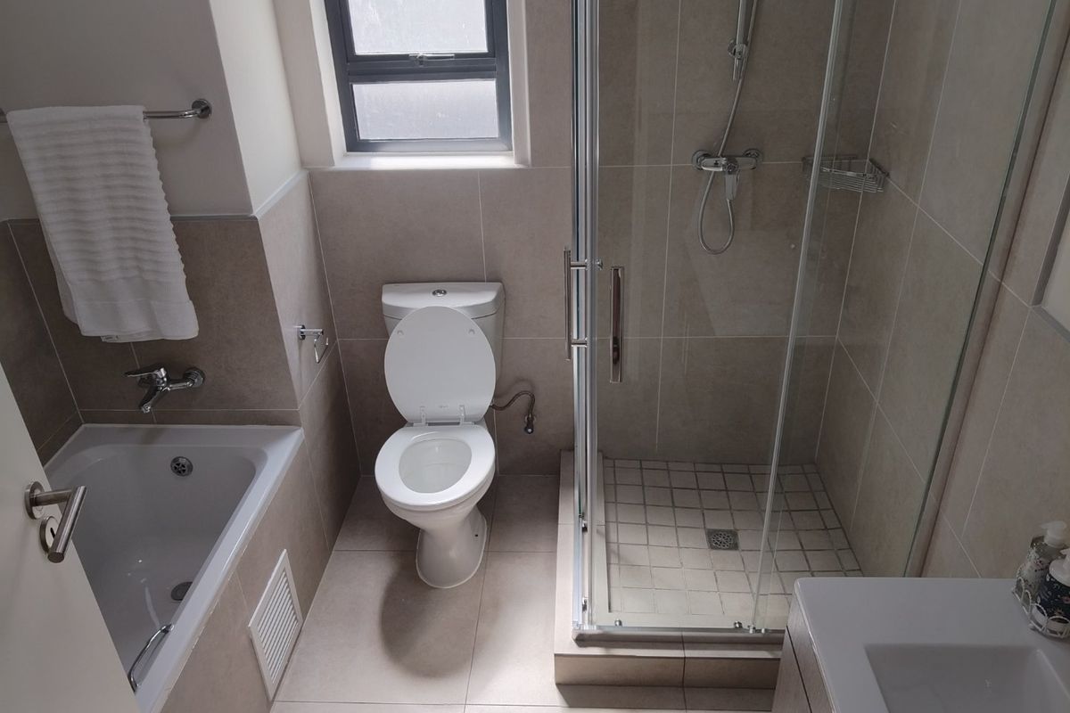 2 x Bedrooms, 2 Bathrooms apartment  - Photo 5