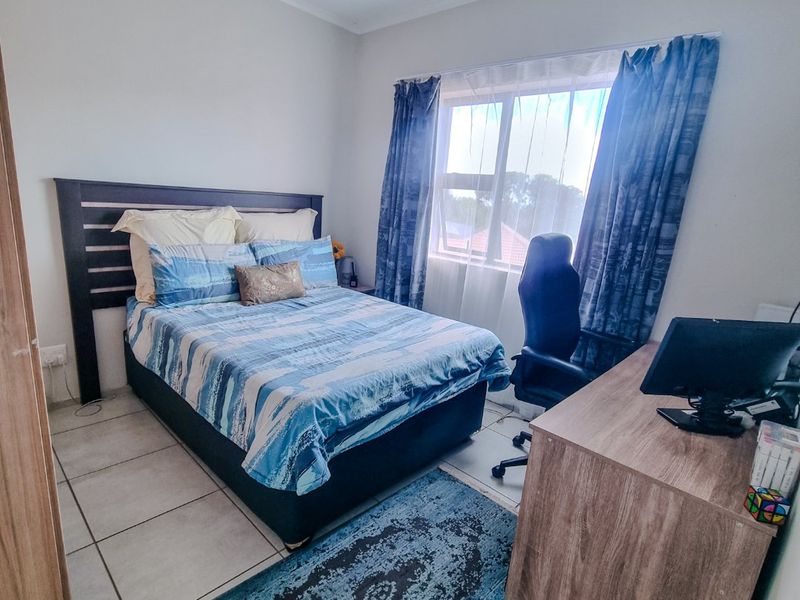 3 bedroom Apartment - Photo 6