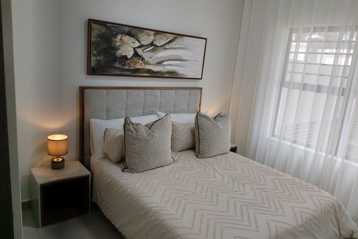 Beautiful 1 x bed room and 1 x bathroom - Photo 3