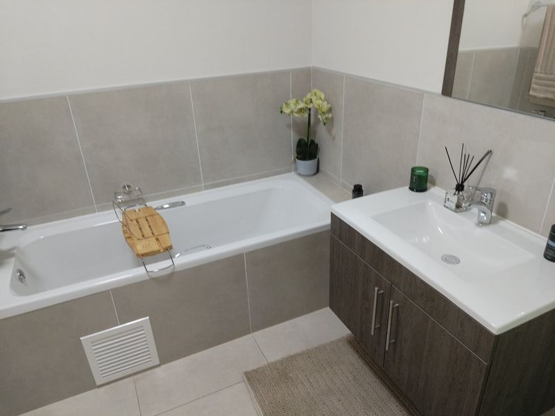 3 x Bedrooms 2 x Bathrooms  - Photo 6