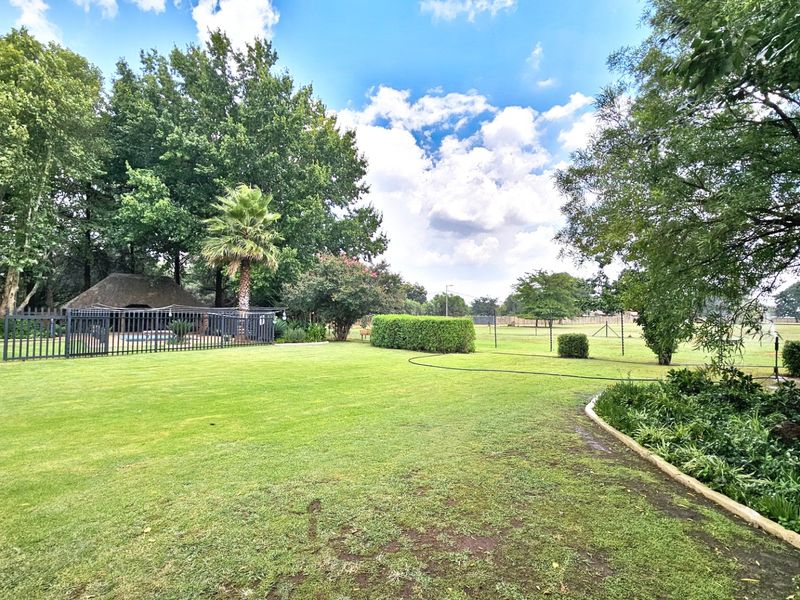 Exceptional 1.2 Hectare Plot in Unitas Park. - Photo 8