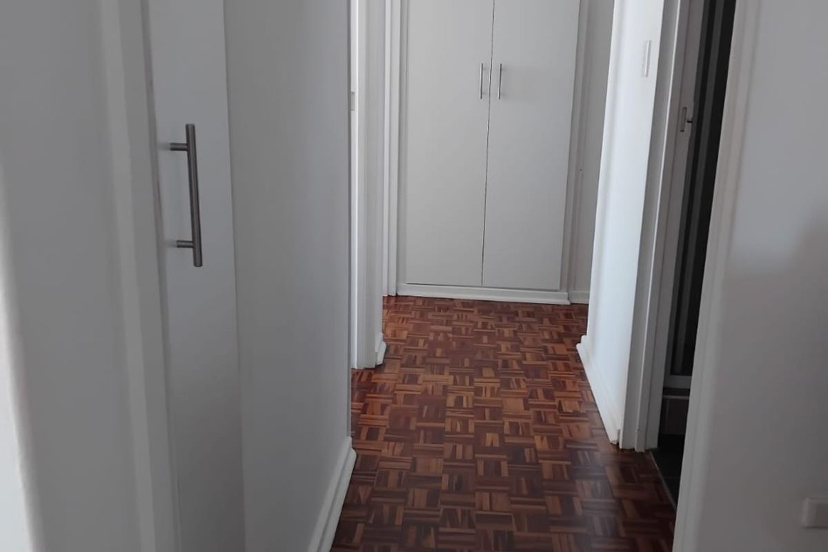 2 Bedrooms, 1 Bathroom Apartment For Sale In Morningside, Durban - Photo 5