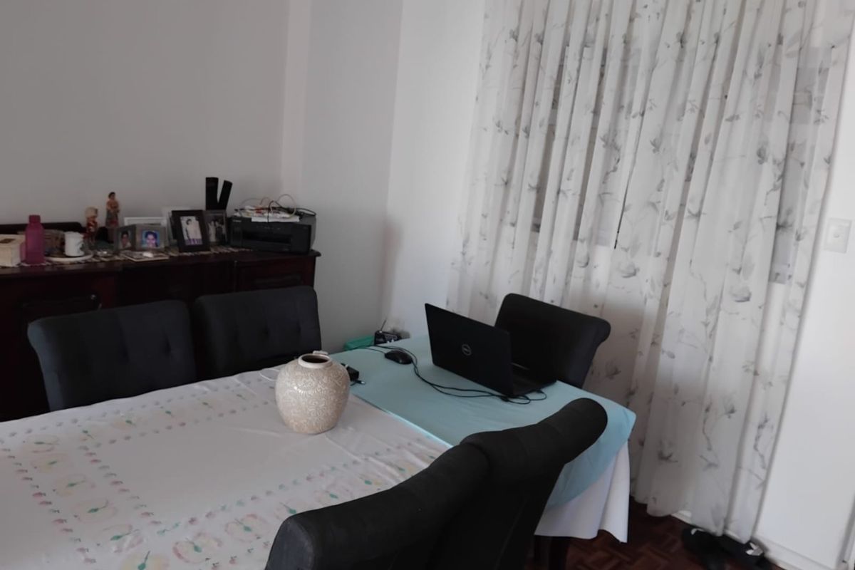 2 Bedrooms, 1 Bathroom Apartment For Sale In Morningside, Durban - Photo 2