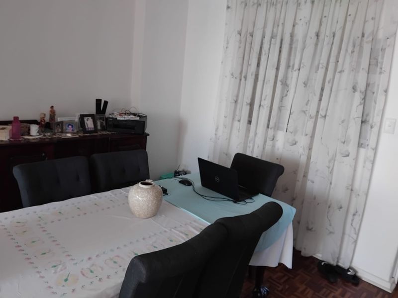 2 Bedrooms, 1 Bathroom Apartment For Sale In Morningside, Durban - Photo 2