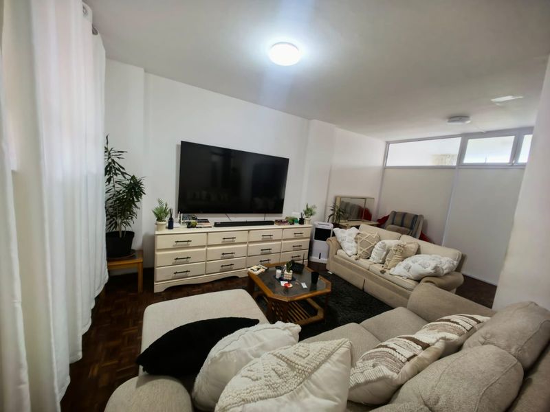 1.5 Bedrooms, 1 Bathroom Apartment For Sale In North Beach, Durban - Photo 2