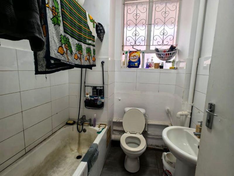 1.5 Bedrooms, 1 Bathroom Apartment For Sale In North Beach, Durban - Photo 9