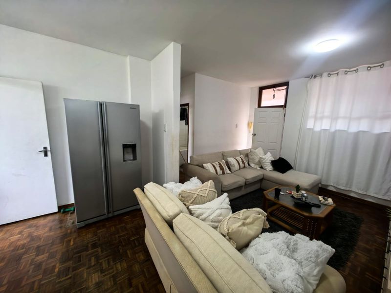 1.5 Bedrooms, 1 Bathroom Apartment For Sale In North Beach, Durban - Photo 4