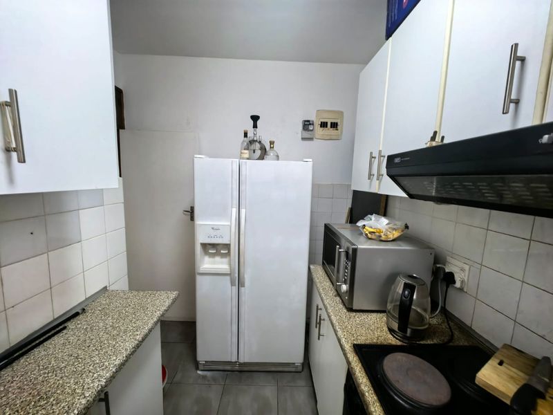 1.5 Bedrooms, 1 Bathroom Apartment For Sale In North Beach, Durban - Photo 5