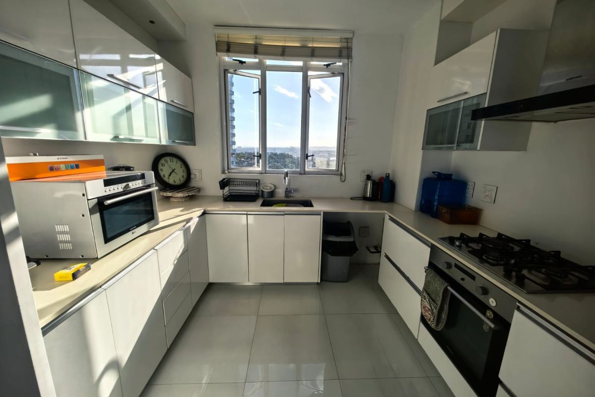 3 Bedrooms, 2 Bathrooms Apartment For Sale In Morningside, Durban - Photo 2