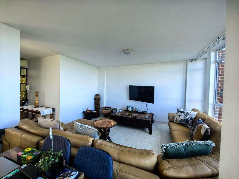 3 Bedrooms, 2 Bathrooms Apartment For Sale In Morningside, Durban - Photo 5