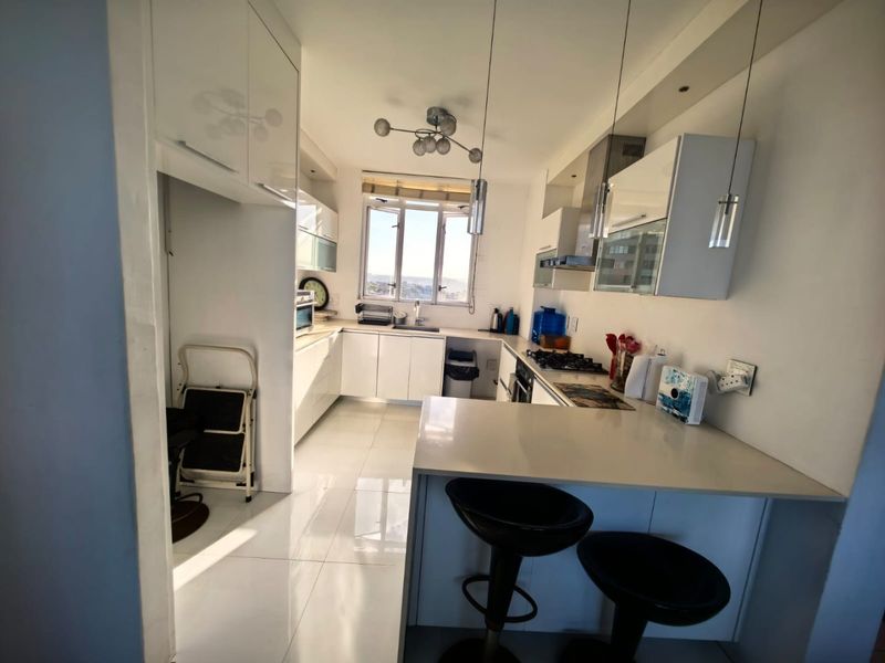 3 Bedrooms, 2 Bathrooms Apartment For Sale In Morningside, Durban - Photo 4
