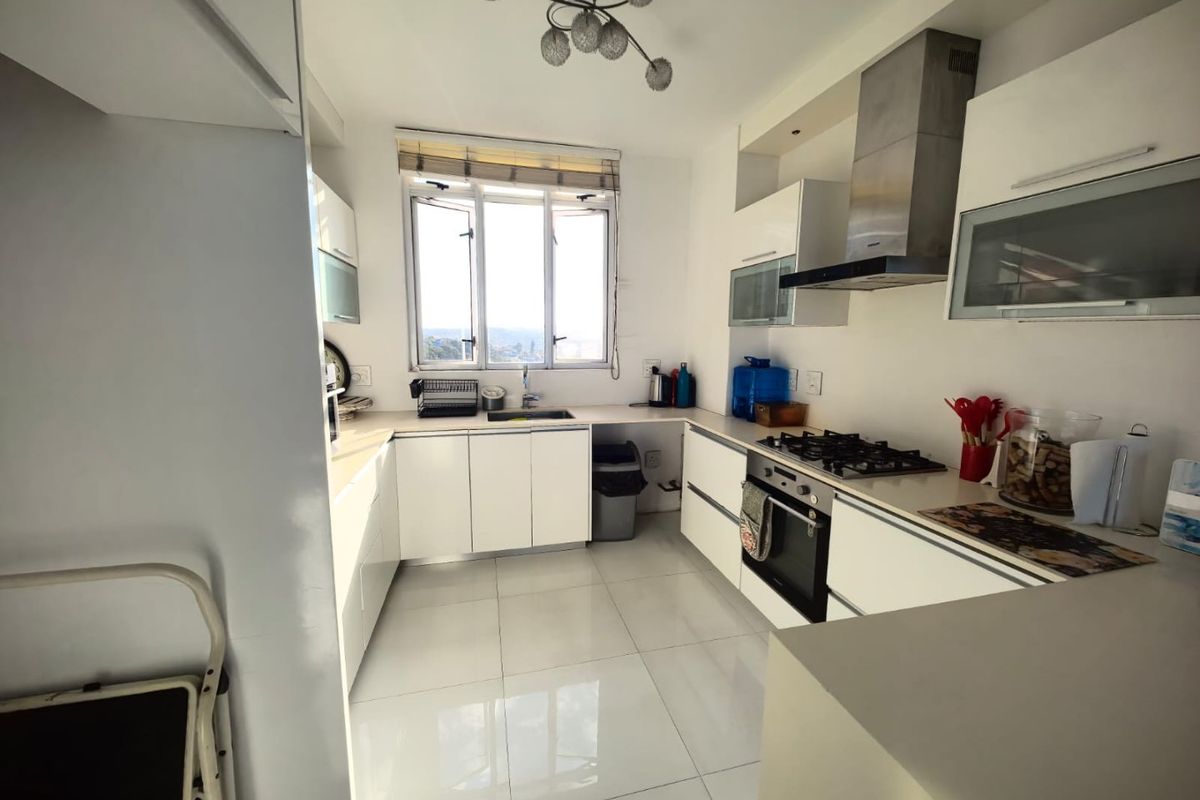 3 Bedrooms, 2 Bathrooms Apartment For Sale In Morningside, Durban - Photo 3