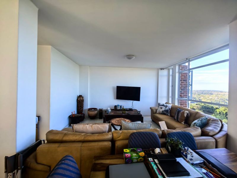 3 Bedrooms, 2 Bathrooms Apartment For Sale In Morningside, Durban - Photo 7
