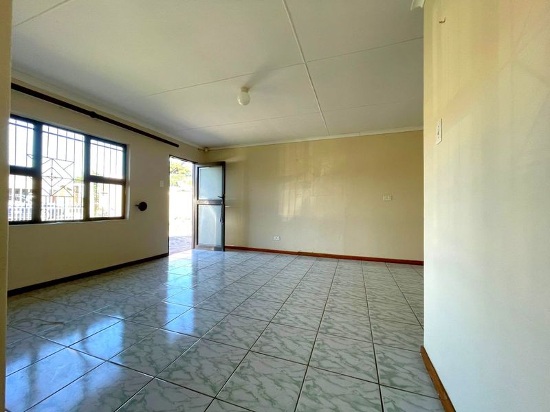 3 BEDROOM HOME IN HAVEN HILLS - Photo 8