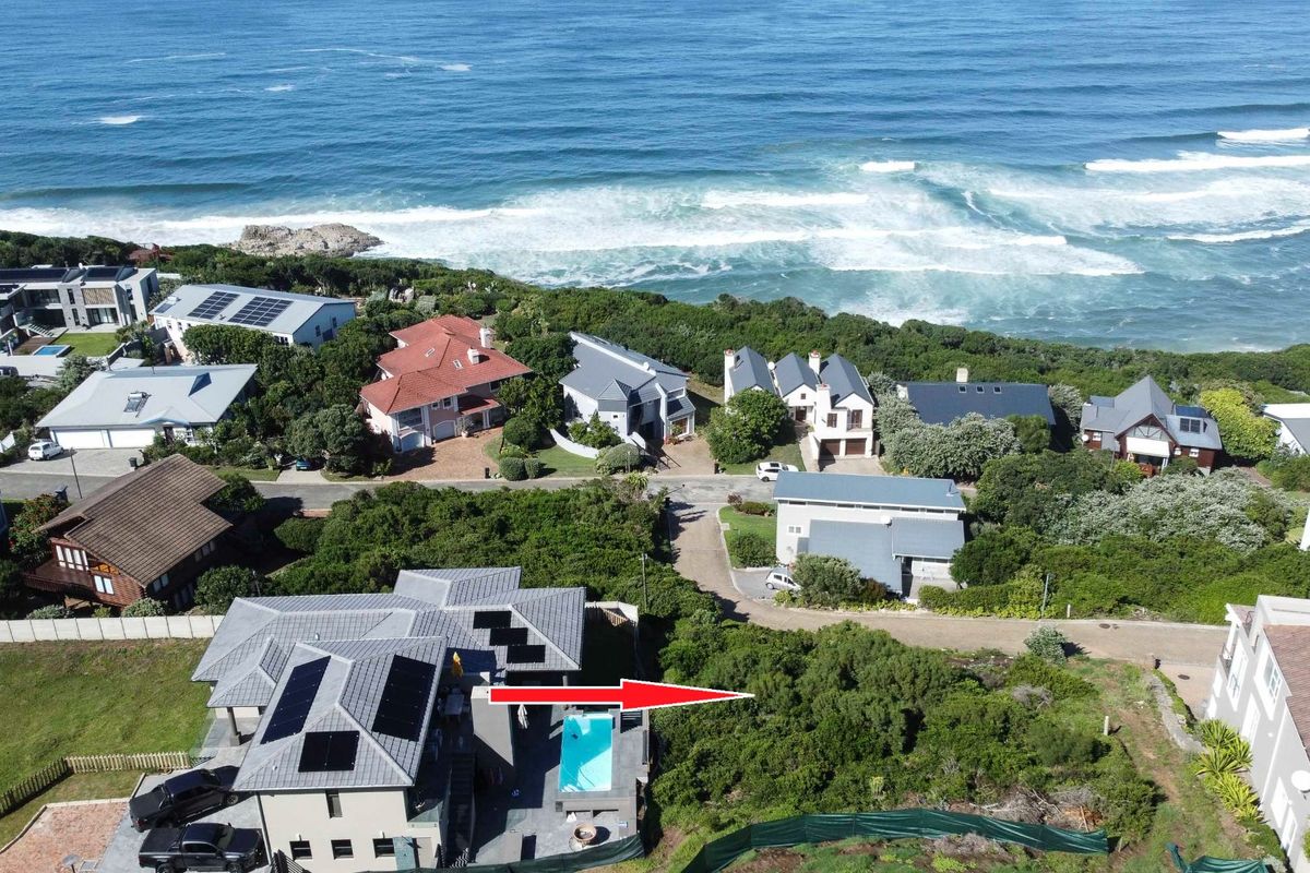 Elevated Oceanfront Living in Exclusive Brenton-on-Sea - Photo 4
