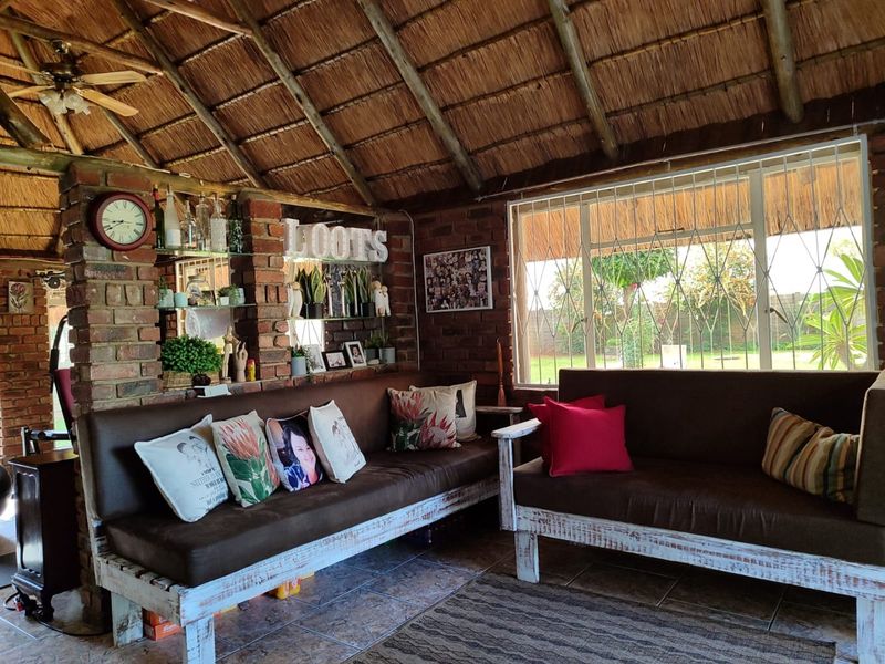 Stylish, Solar-Powered Family Home in Prime Stilfontein Ext. 4 - Photo 5