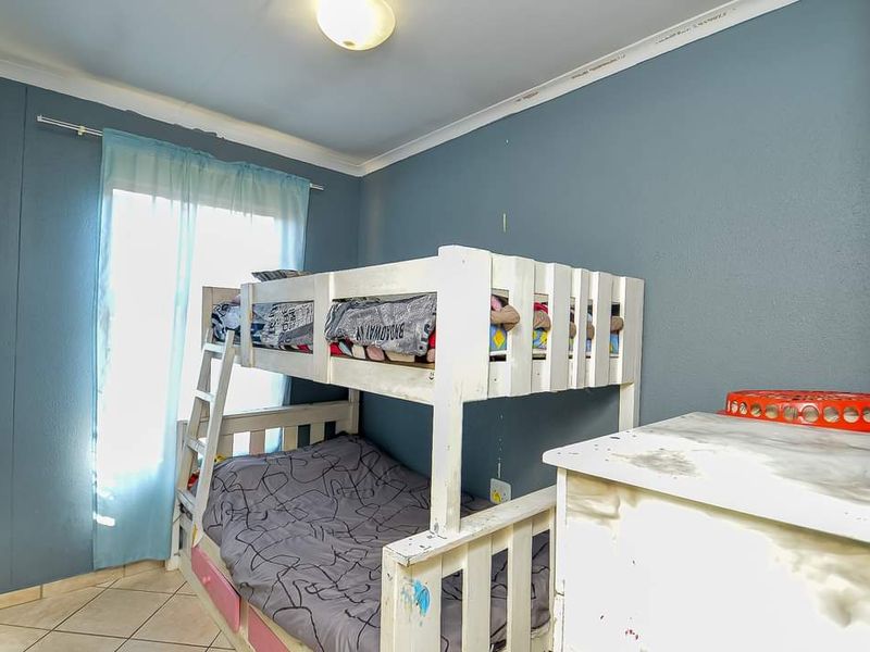 3 Bedroom Home In Westview Estate - Photo 9