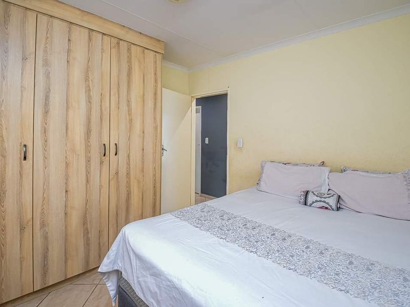 3 Bedroom Home In Westview Estate - Photo 8