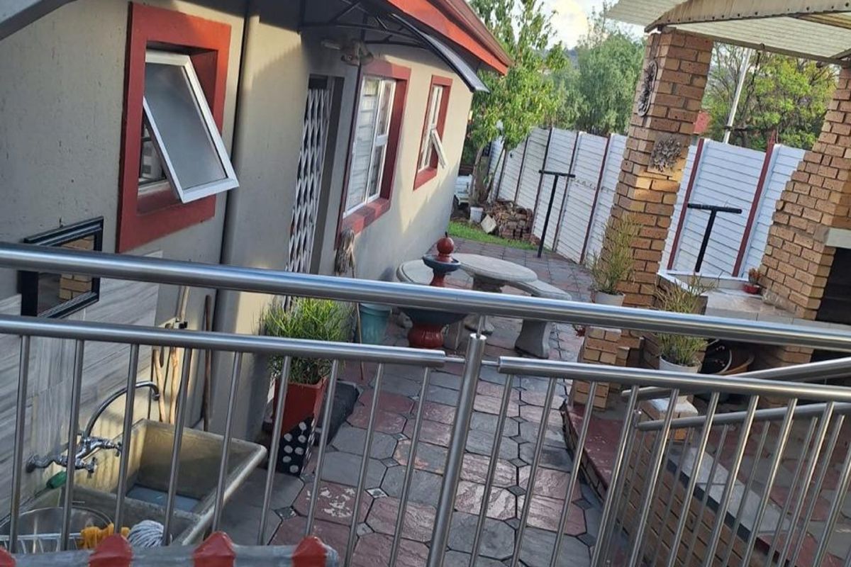 Stunning 3-Bedroom Home for Sale in Proclamation Hill - Photo 3