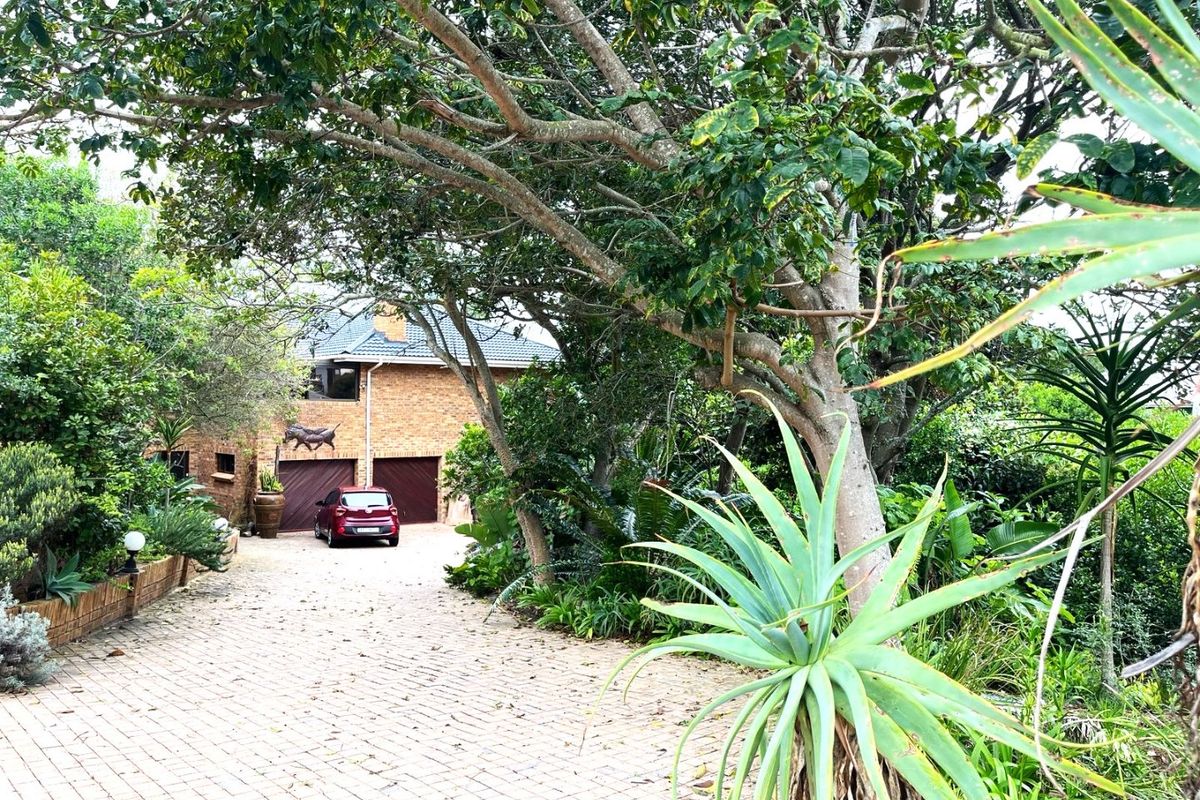 YOUR OWN PIECE OF PARADISE - Photo 4