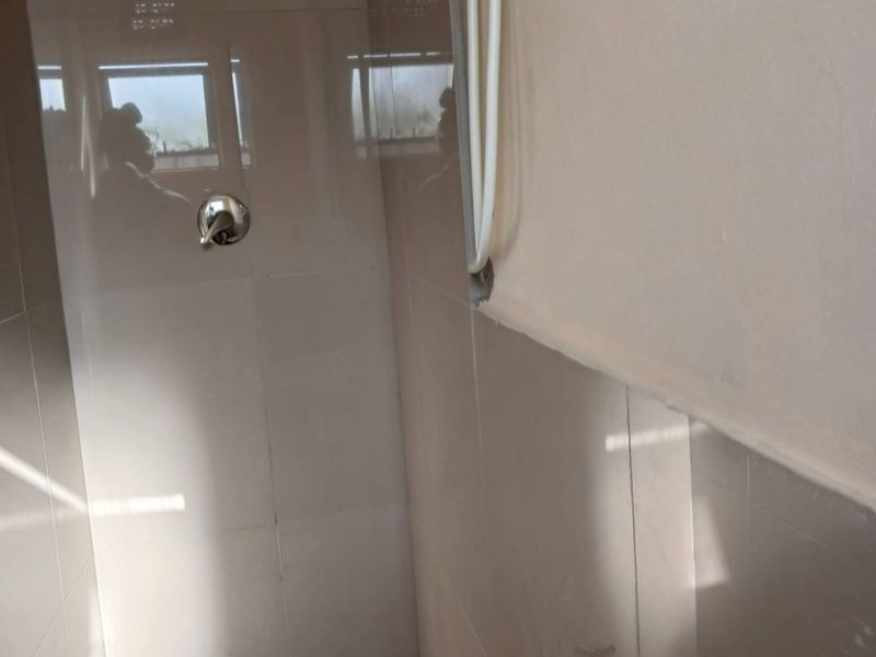 Semi Furnished Bachelor Flat  - Photo 5