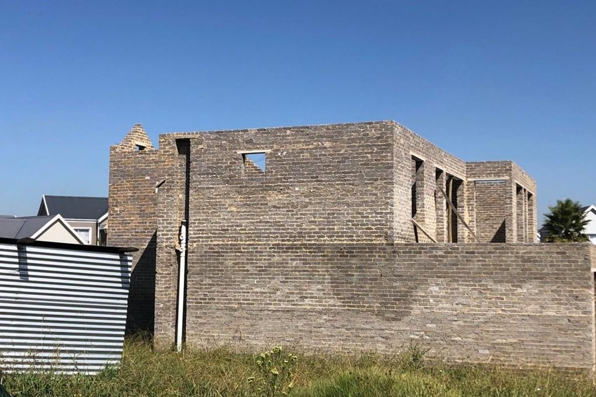 Partially build house for sale in Riverspray Lifestyle Estate. - Photo 3