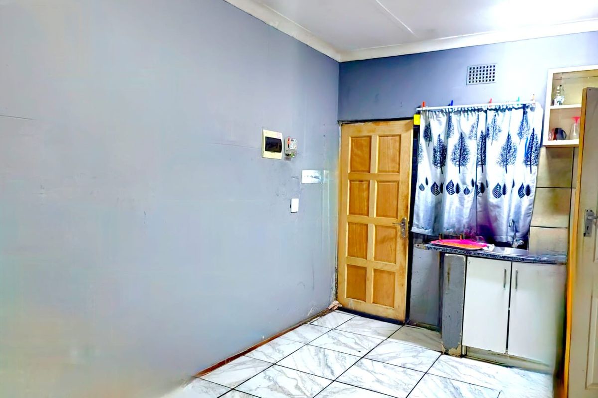 Investment opportunity home - Photo 4