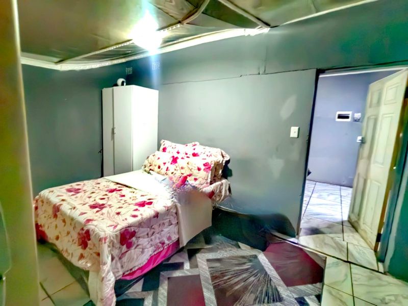 Investment opportunity home - Photo 5