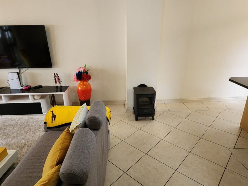 Modern 2-Bedroom Apartment in Secure Complex – Ideal for Executives & Investors - Photo 7