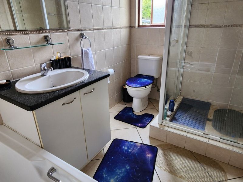 Modern 2-Bedroom Apartment in Secure Complex – Ideal for Executives & Investors - Photo 10