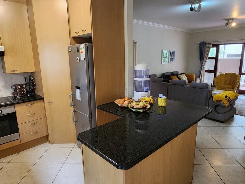 Modern 2-Bedroom Apartment in Secure Complex – Ideal for Executives & Investors - Photo 4