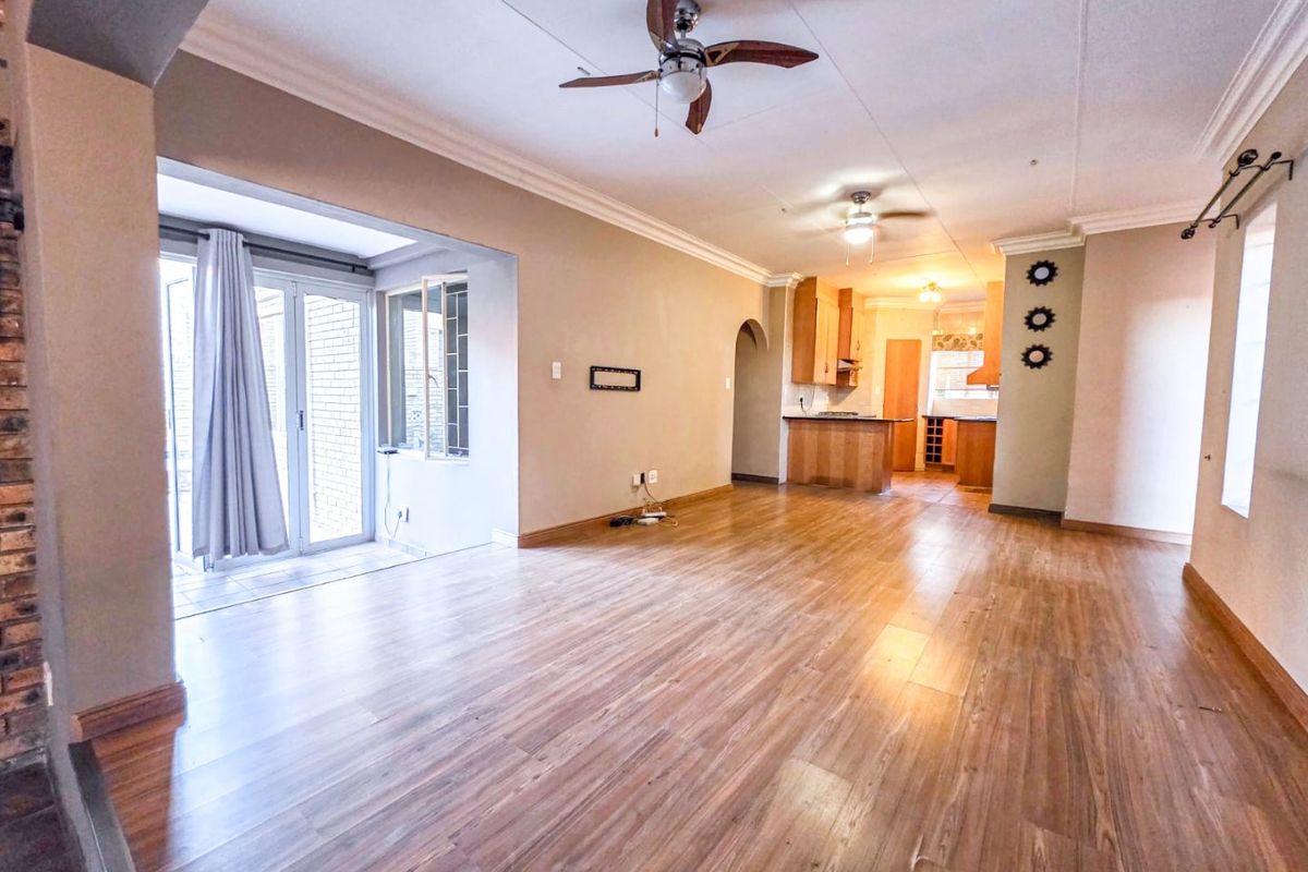 Secure 4-Bedroom Family Home with Splash Pool – Amberfield Glen Estate, Centurion - Photo 4