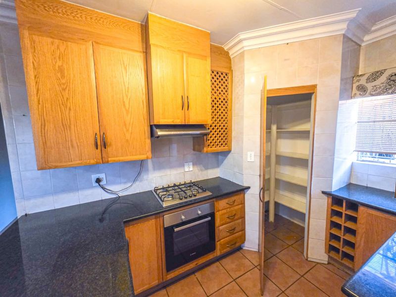 Secure 4-Bedroom Family Home with Splash Pool – Amberfield Glen Estate, Centurion - Photo 7