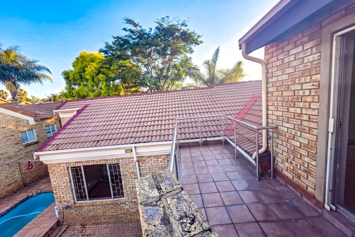 Secure 4-Bedroom Family Home with Splash Pool – Amberfield Glen Estate, Centurion - Photo 3