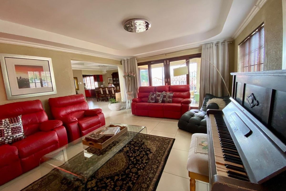 4 Bedroom House in a Secure Estate - Photo 3
