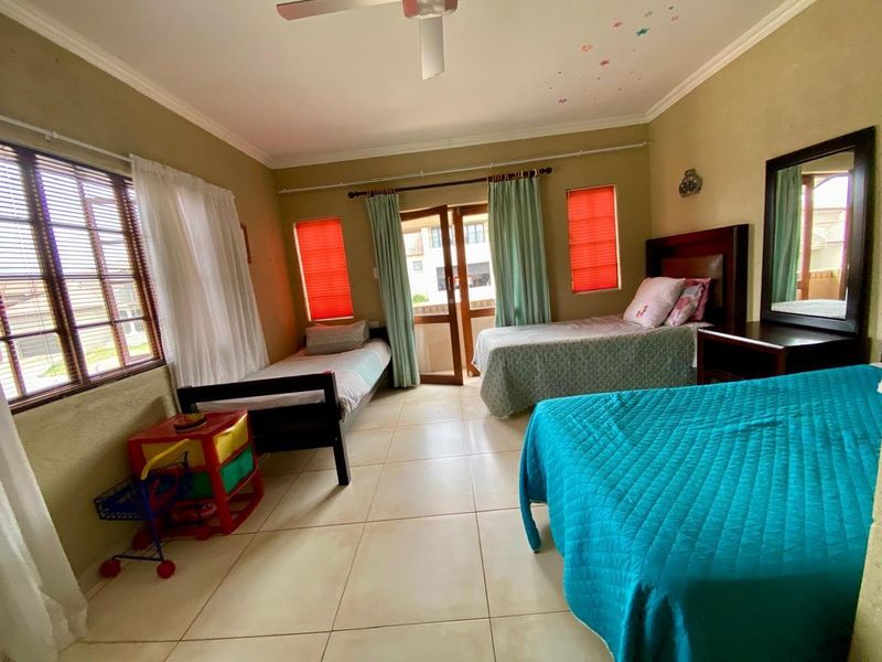 4 Bedroom House in a Secure Estate - Photo 10