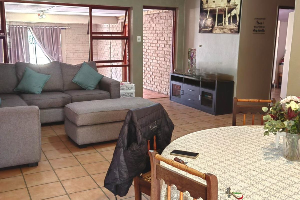 3 Bedroom House for Sale Kereedouw - Photo 3