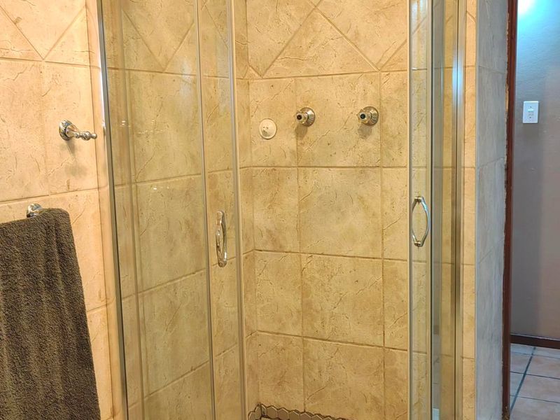 3 Bedroom House for Sale Kereedouw - Photo 10