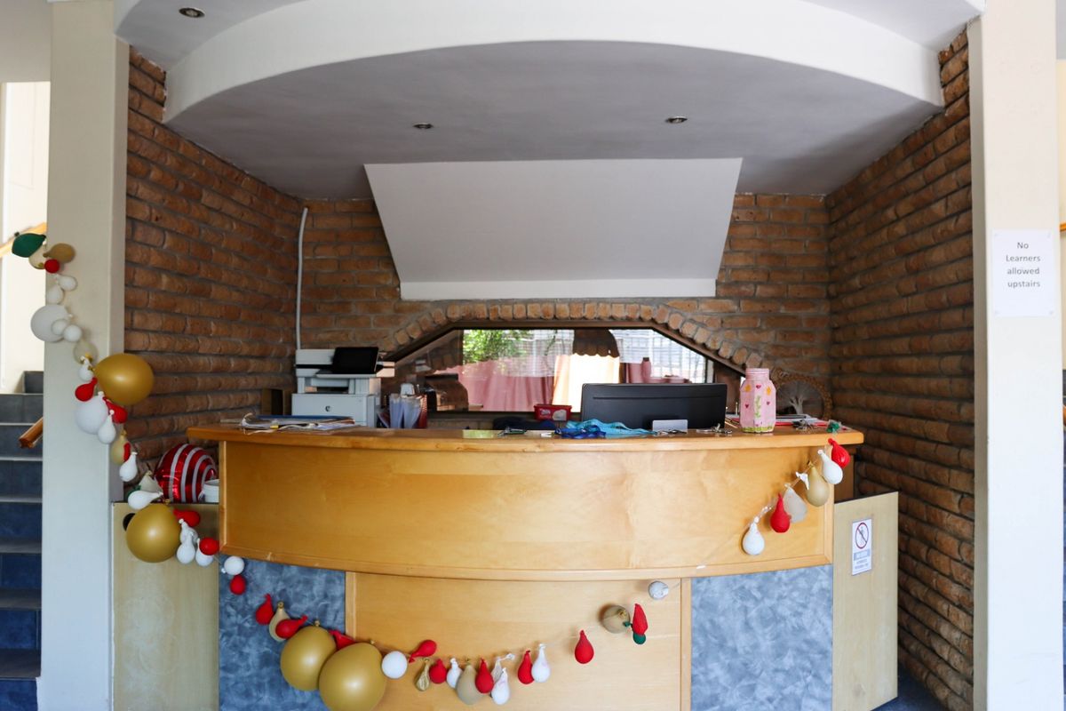 Freehold Commercial Building For Sale | Parow Central, Cape Town | Zoned GB4 - Photo 3