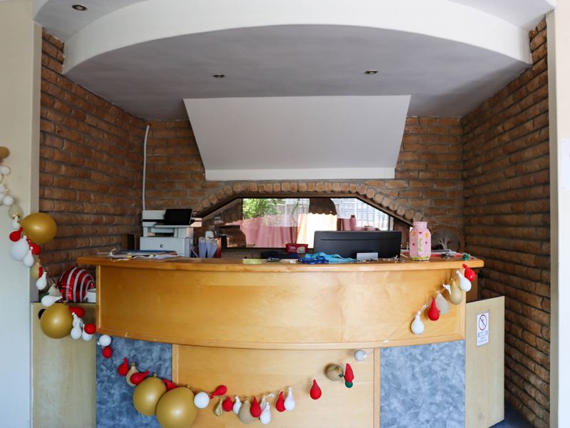 Freehold Commercial Building For Sale | Parow Central, Cape Town | Zoned GB4 - Photo 3