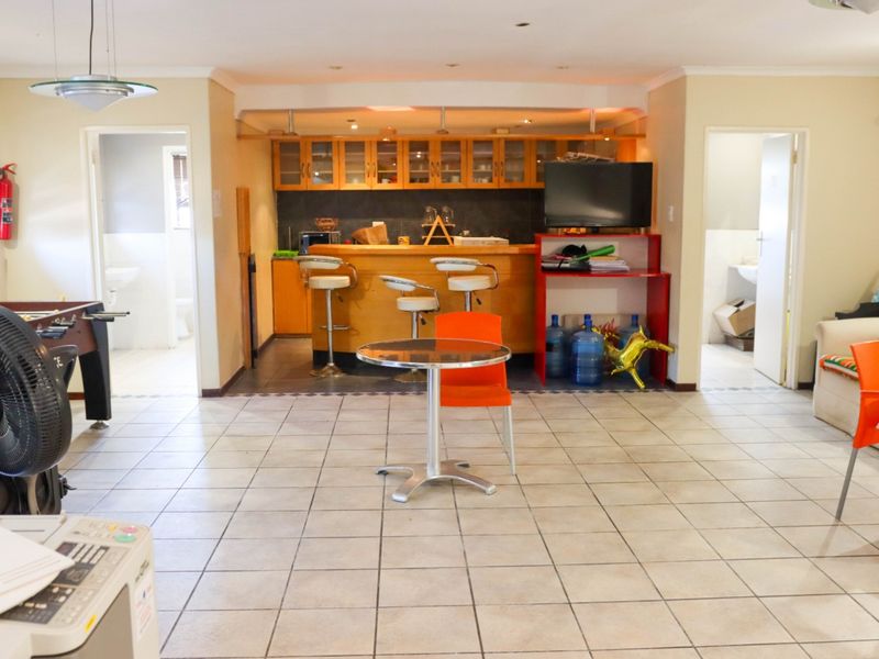 Freehold Commercial Building For Sale | Parow Central, Cape Town | Zoned GB4 - Photo 5